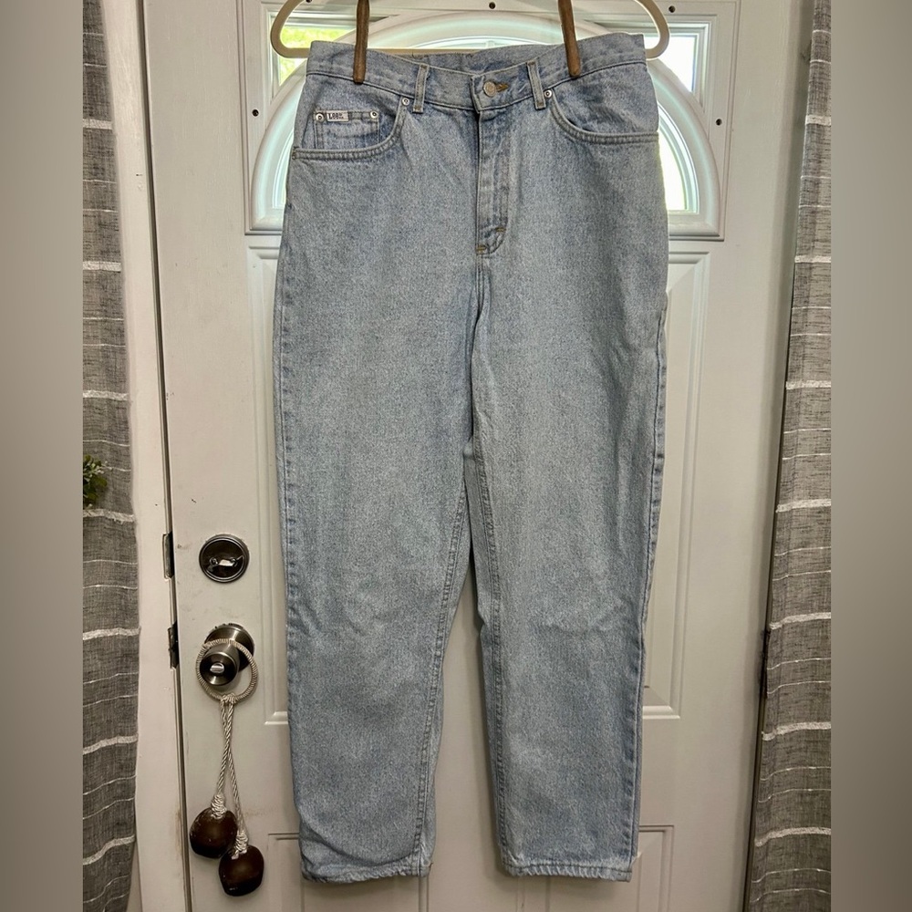 Vintage Classic Lee Jeans - the OG Mom Jeans!